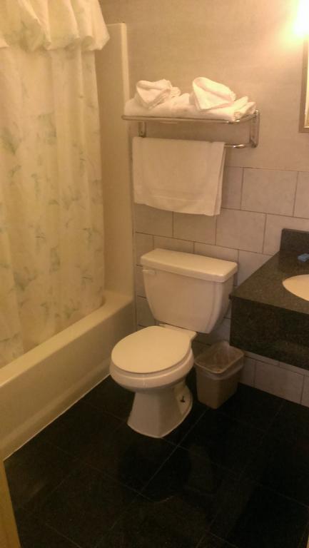 Naugatuck Motor Lodge Δωμάτιο φωτογραφία