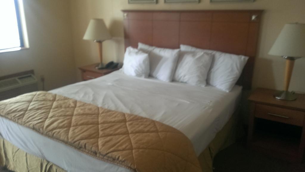 Naugatuck Motor Lodge Δωμάτιο φωτογραφία
